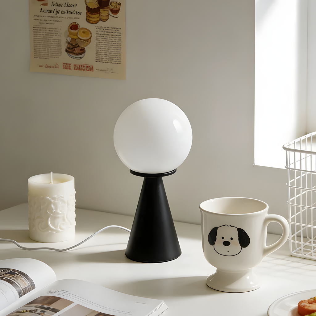 Lampe de Chevet Globe en Verre & Pied Conique